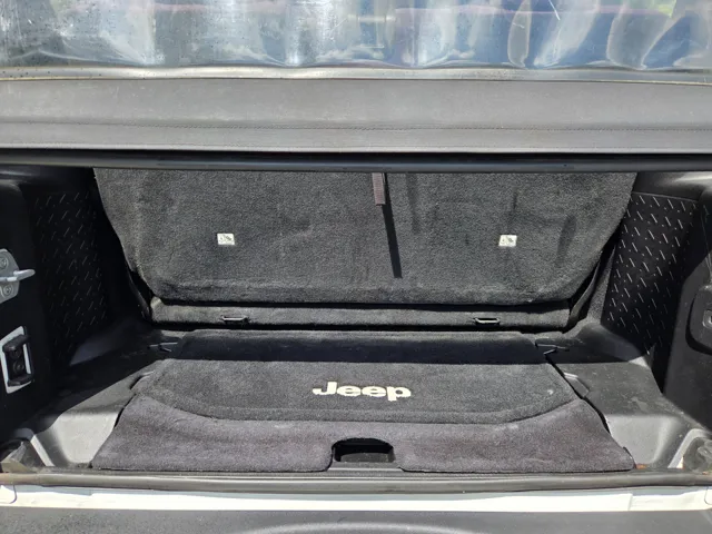 2013 Jeep Wrangler Sport photo 28