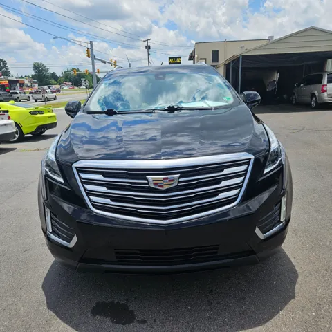 2017 Cadillac XT5 Luxury photo 2