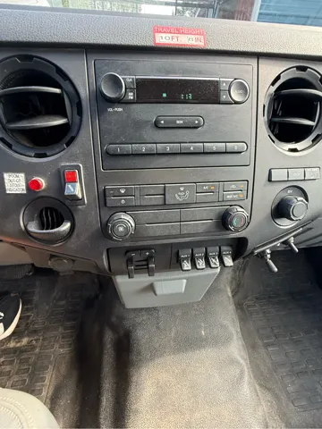 2012 Ford F-450 Super Duty Chassis Cab XL - Photo 11