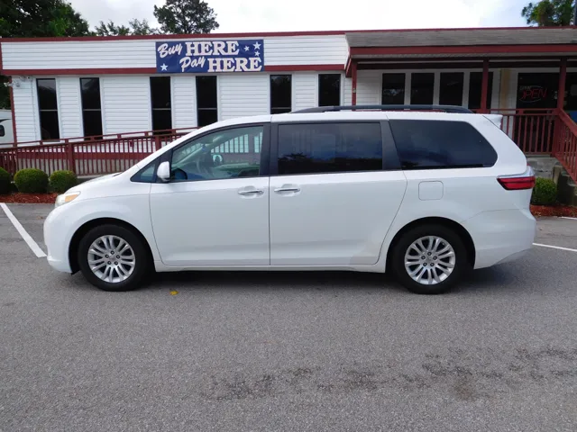 2015 Toyota Sienna