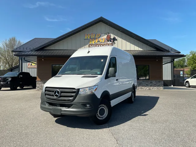 2019 Mercedes-Benz Sprinter 2500 Gas 144 WB's photo