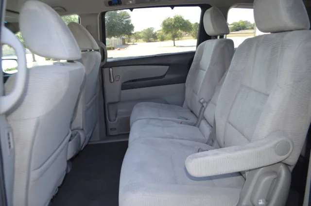 2011 Honda Odyssey EX - Photo 20