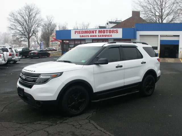 2014 Ford Explorer Base's photo