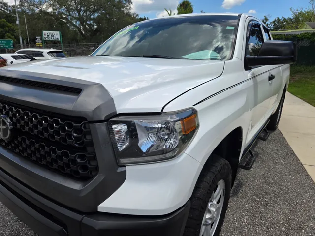 2018 Toyota Tundra SR5 photo 12
