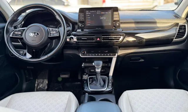 2021 Kia Seltos EX - Photo 7