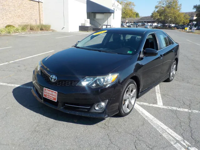 2012 Toyota Camry SE photo 5