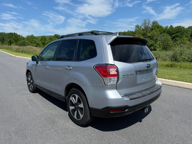 2017 Subaru Forester Premium - Photo 6