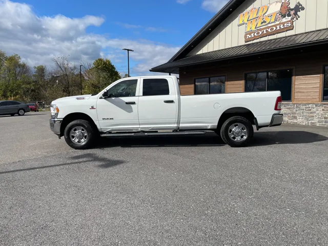 2021 Ram 3500 Tradesman photo 2