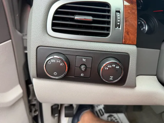 2007 Chevrolet Tahoe LT - Photo 14