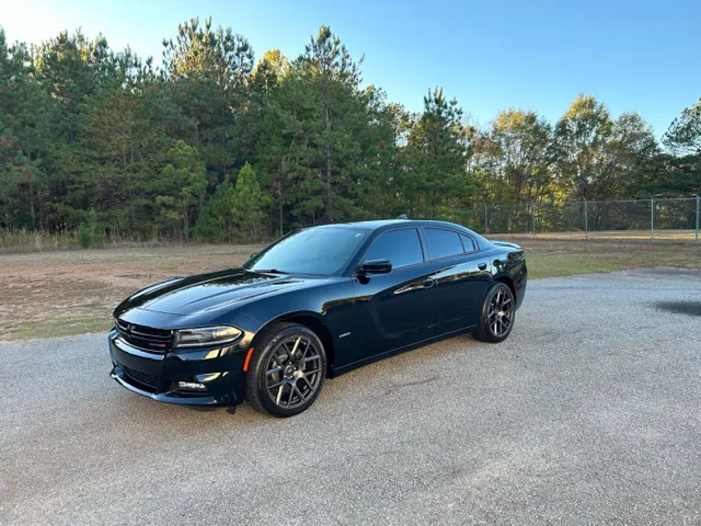 2018 Dodge Charger R/T's photo