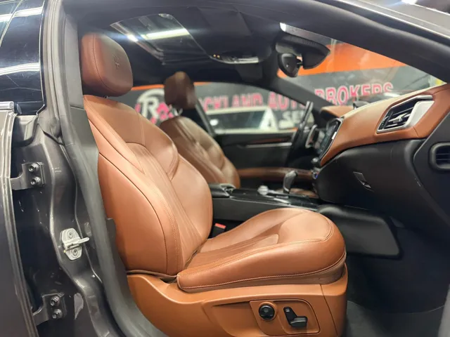 2017 Maserati Ghibli S - Photo 12
