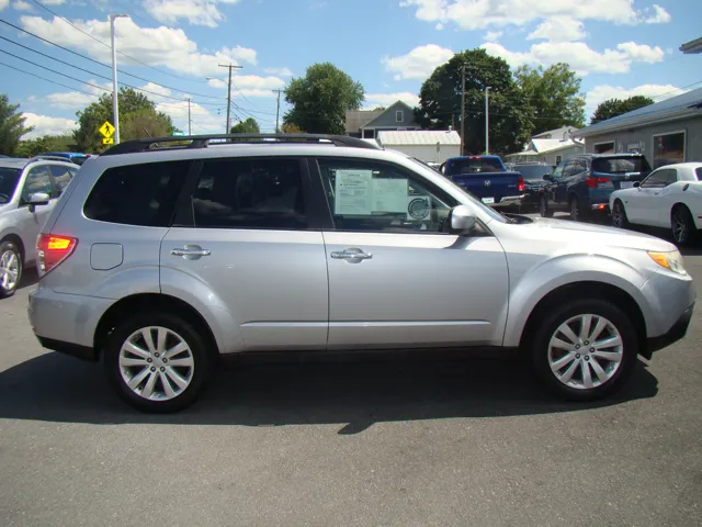 2013 Subaru Forester X Premium Package's photo