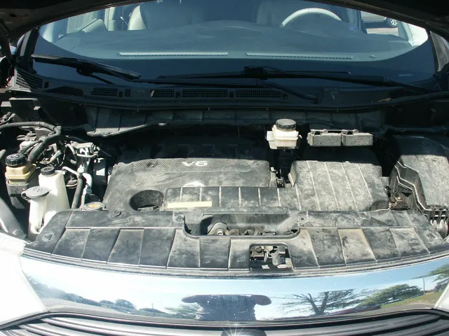 2013 Nissan Quest SV - Photo 18