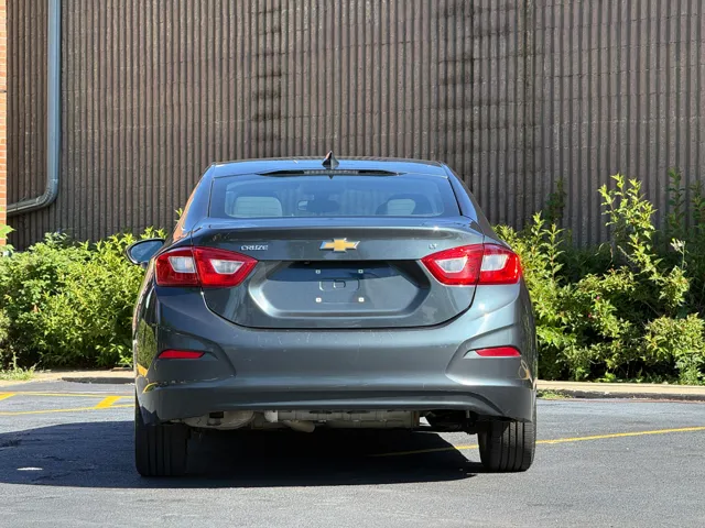 2017 Chevrolet Cruze LT - Photo 35