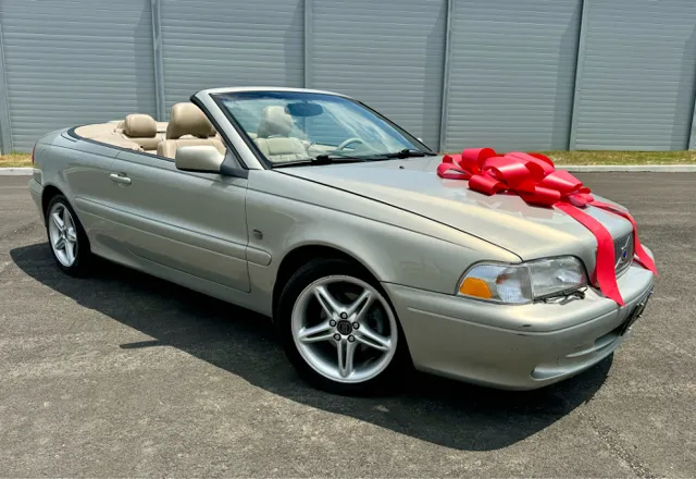 2001 Volvo C70