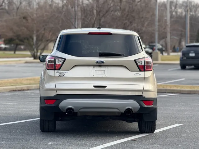 2017 Ford Escape SE - Photo 7