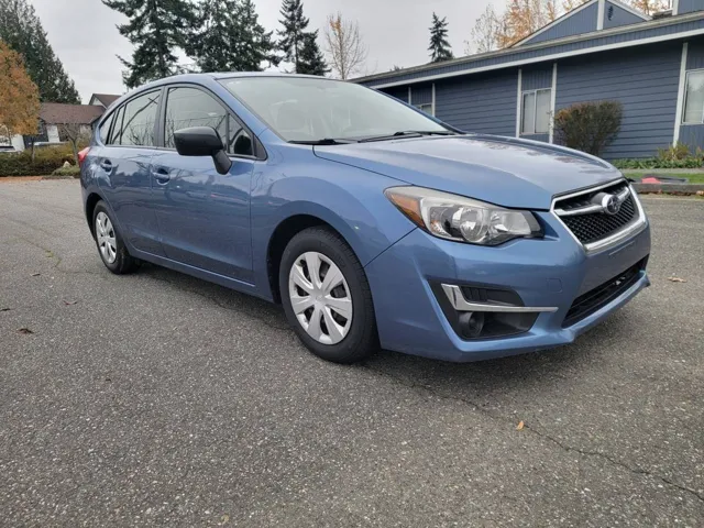 2016 Subaru Impreza Base photo 3