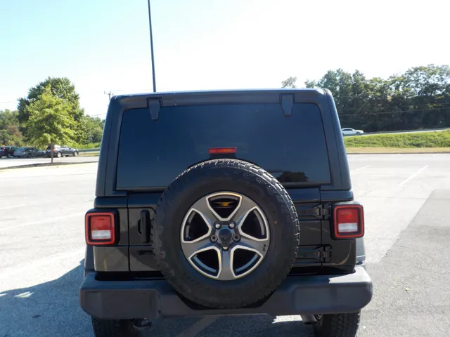 2021 Jeep Wrangler Unlimited Sport photo 8
