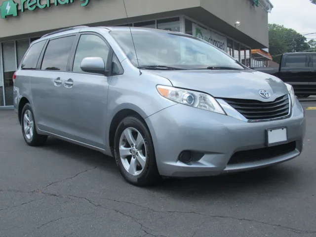 2012 Toyota Sienna