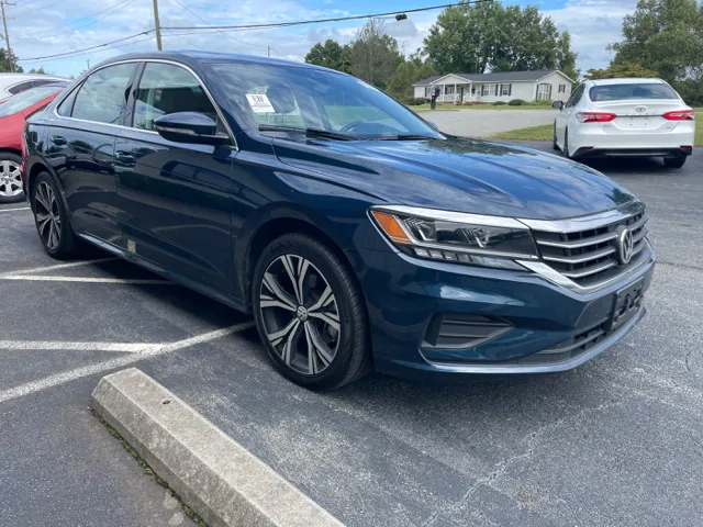 2021 Volkswagen Passat 2.0T SE photo 4