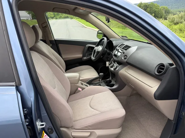 2006 Toyota RAV4 Base - Photo 15
