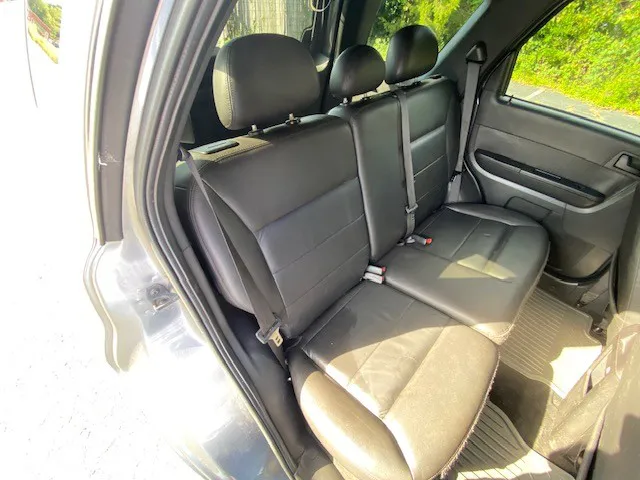 2009 Ford Escape XLT photo 26