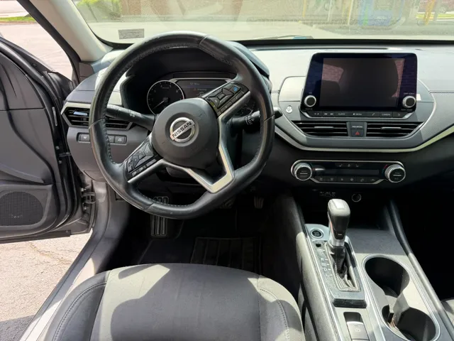 2019 Nissan Altima SV - Photo 15