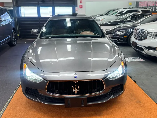 2017 Maserati Ghibli S - Photo 2