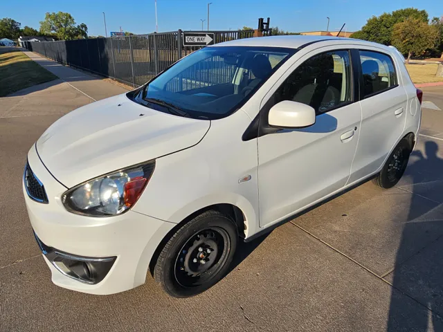 2019 Mitsubishi Mirage ES's photo