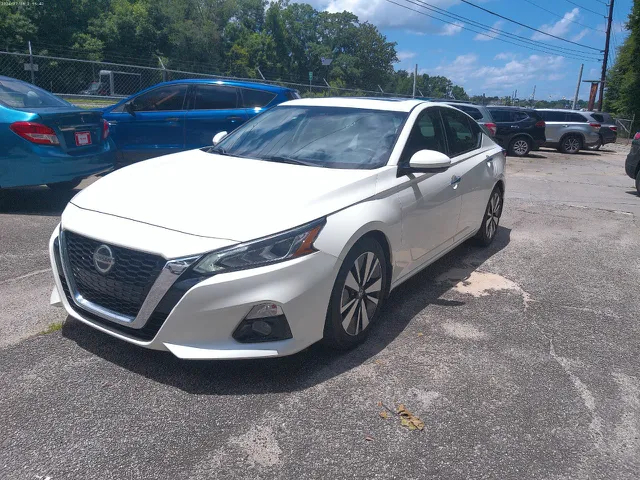 2020 Nissan Altima