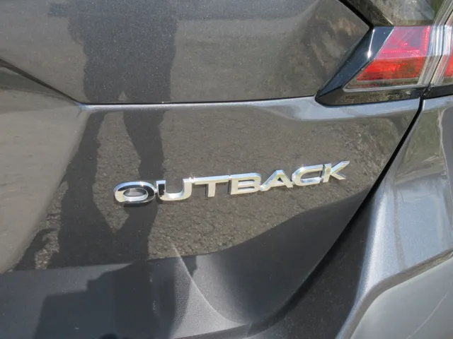 2022 Subaru Outback Premium - Photo 12