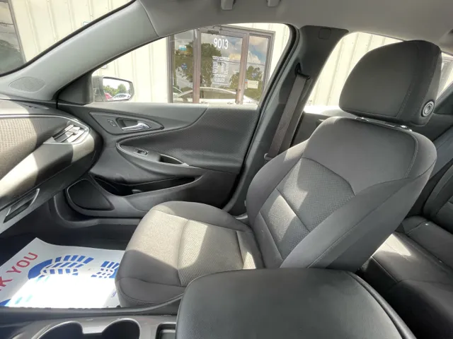 2017 Chevrolet Malibu 1LS - Photo 23