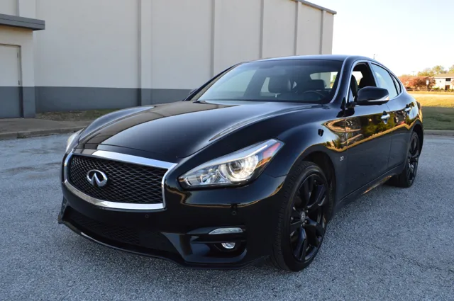 2015 INFINITI Q70 3.7