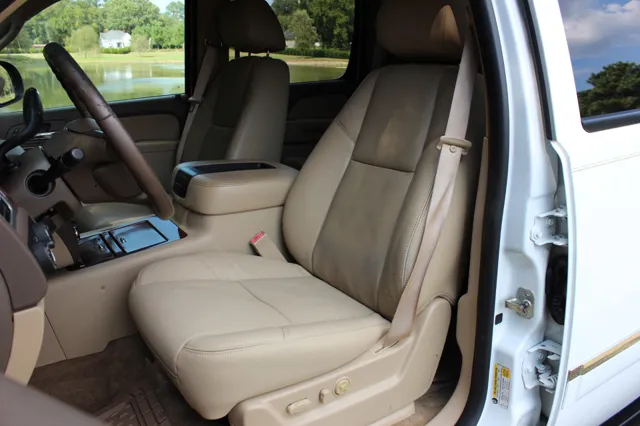 2010 Chevrolet Avalanche LTZ - Photo 10