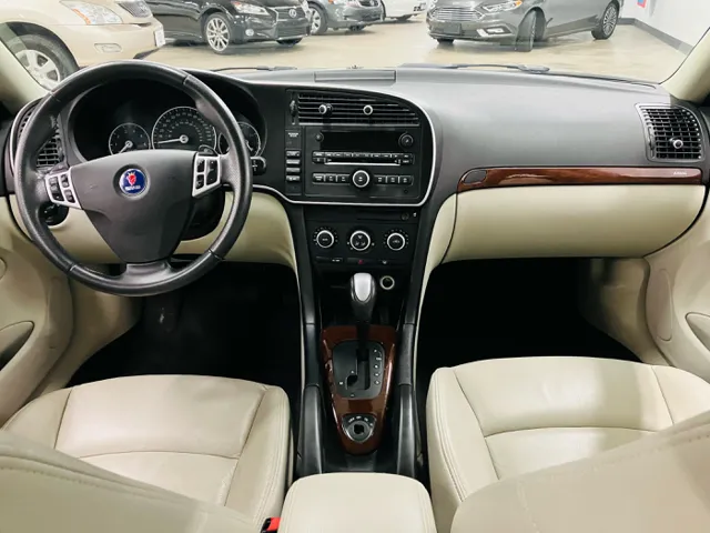 2011 Saab 9-3 photo 17