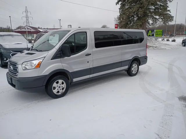2018 Ford Transit Wagon XLT's photo