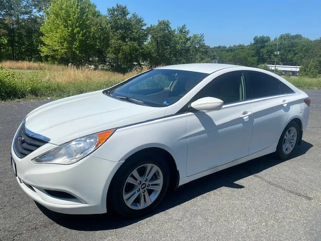 2012 Hyundai Sonata GLS I4 A/T PZEV's photo