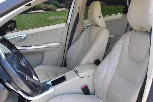 2015 Volvo XC60 T6 Premier Plus - Photo 10