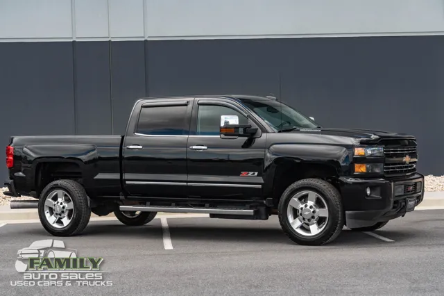 2016 Chevrolet Silverado 2500HD LTZ - Photo 13
