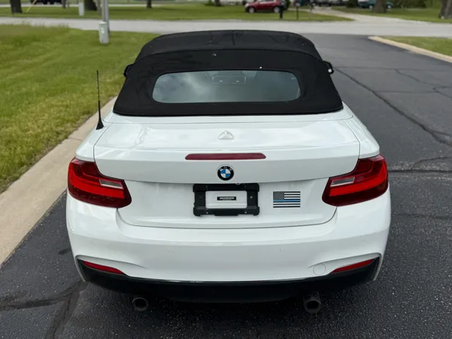 2015 BMW 2 Series M235i - Photo 24