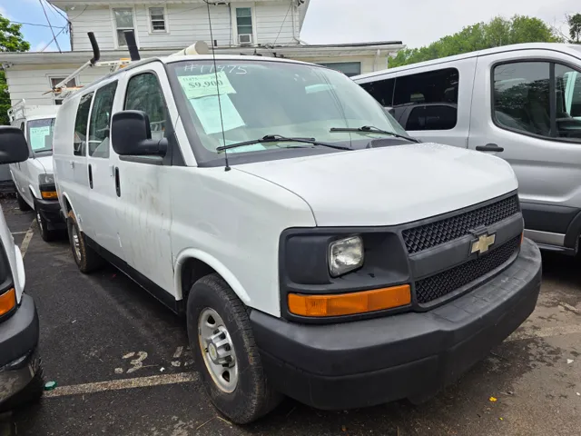 2011 Chevrolet Express 2500 Work Van HD's photo