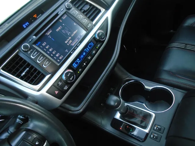 2019 Toyota Highlander SE - Photo 81