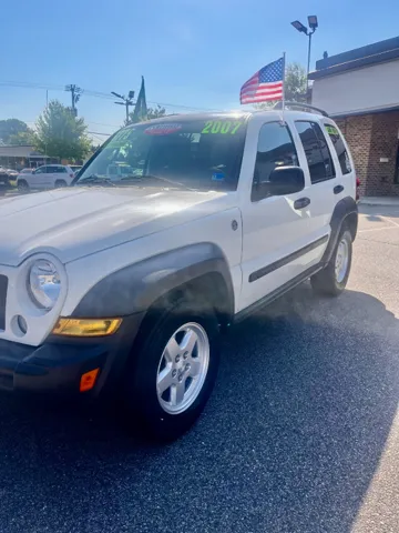 2007 Jeep Liberty Sport - Photo 2