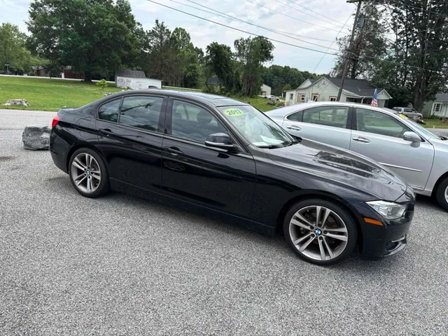 2013 BMW 3 Series 328i Sedan's photo