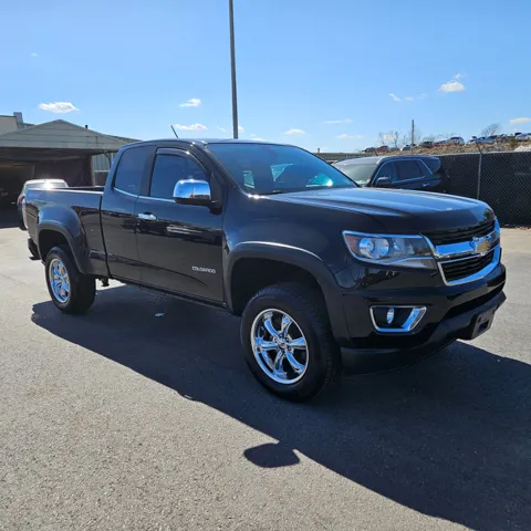 2016 Chevrolet Colorado LT photo 3