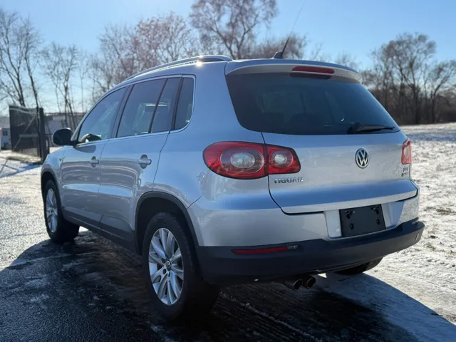 2010 Volkswagen Tiguan SEL - Photo 10