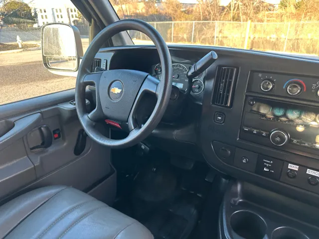 2013 Chevrolet Express Cargo Work Van - Photo 13