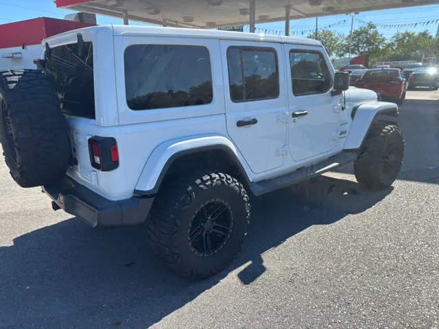 2018 Jeep Wrangler Unlimited Sahara photo 5