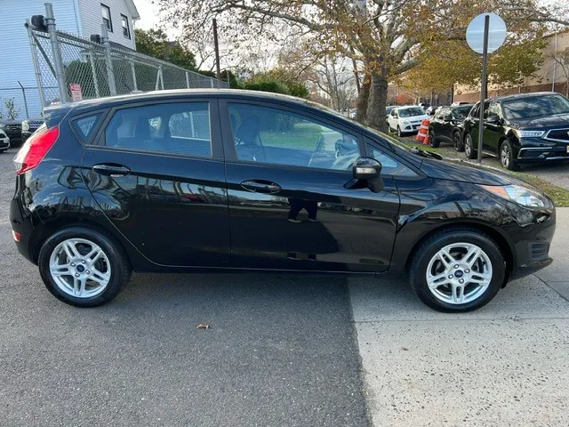2017 Ford Fiesta SE