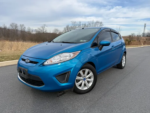 2012 Ford Fiesta SE's photo